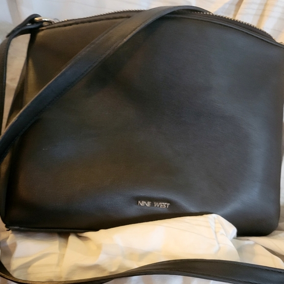 Nine West Cross Body - Picture 1 of 3